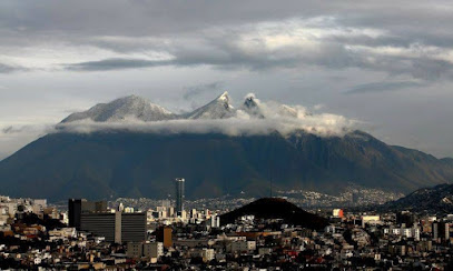Dr. Ricardo García Jaramillo, Monterrey