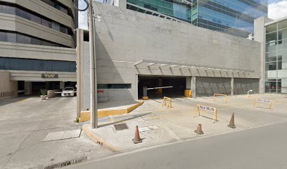 Dr. Adrián Martínez Moreno