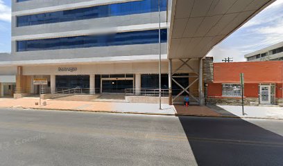 Dr. Alberto Abundis, Cirujano oncólogo