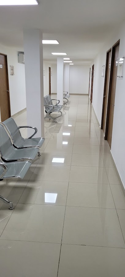 Dr Riky Luis Angiologo