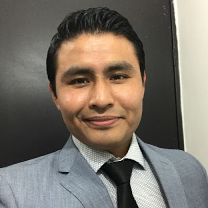 Dr. Rafael Gonzalo Mendoza Bautista, Cirujano oncólogo